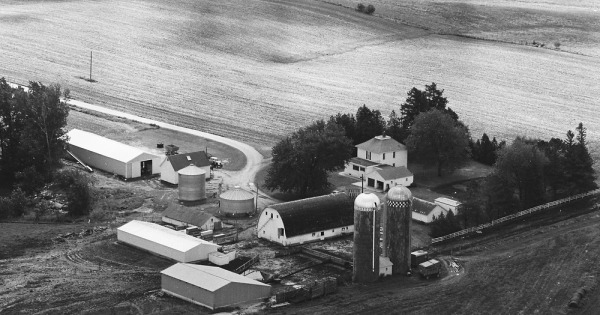 Vintage Aerial photo from 1980 in Winneshiek County, IA