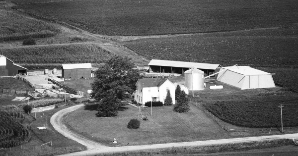Vintage Aerial photo from 1976 in Mercer County, IL