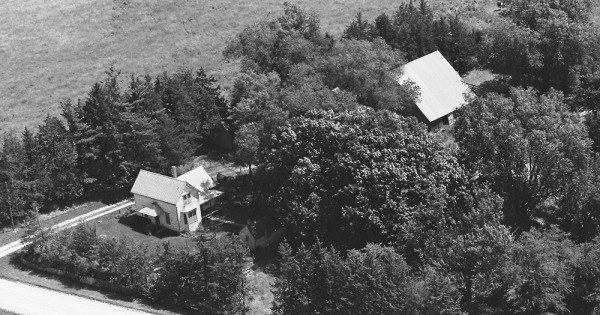 Vintage Aerial photo from 1982 in Tama County, IA