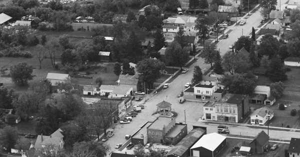 Vintage Aerial photo from 1980 in Winneshiek County, IA