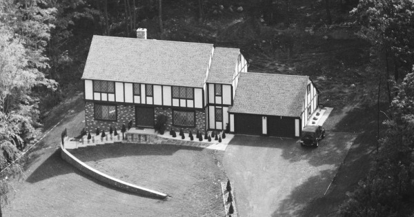 Vintage Aerial photo from 1986 in New Haven County, CT