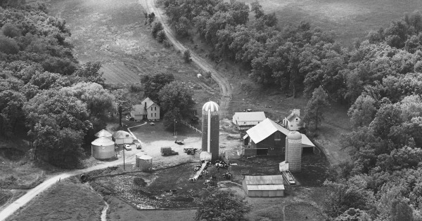 Vintage Aerial photo from 1980 in Winneshiek County, IA