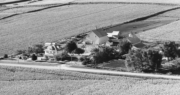 Vintage Aerial photo from 1976 in Washington County, IA