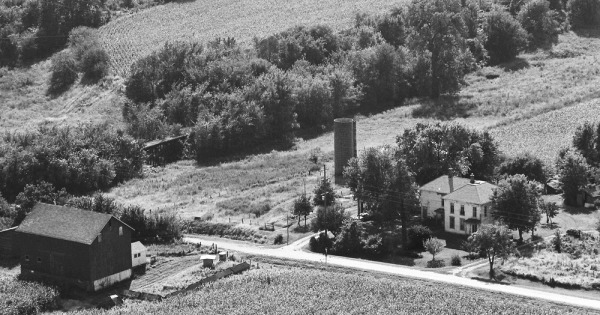 Vintage Aerial photo from 1981 in Louisa County, IA